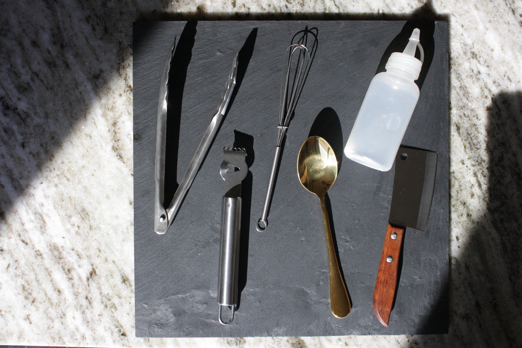 ESSENTIALS SET